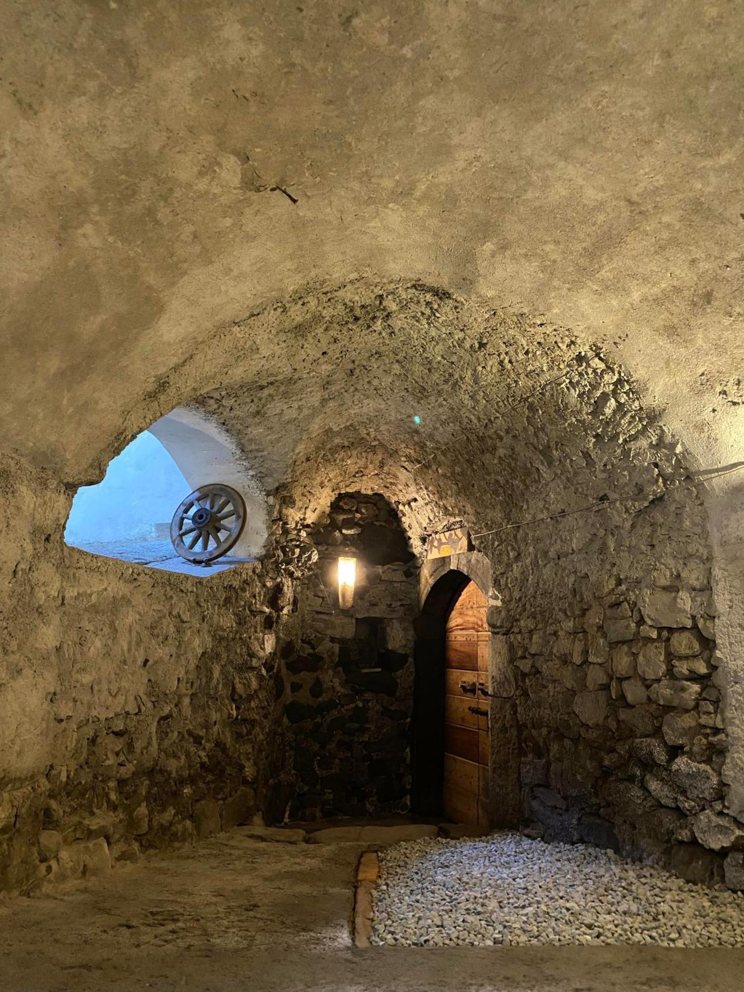 Villa Casa Nel Centro Storico Di Borno Exterior foto